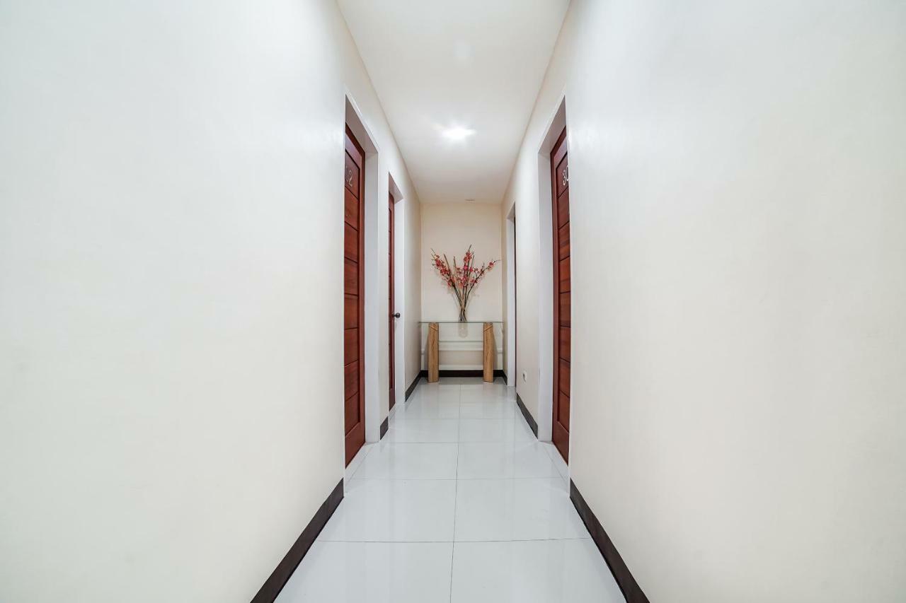 Oyo 256 Sakura Suites Tagum Exterior foto