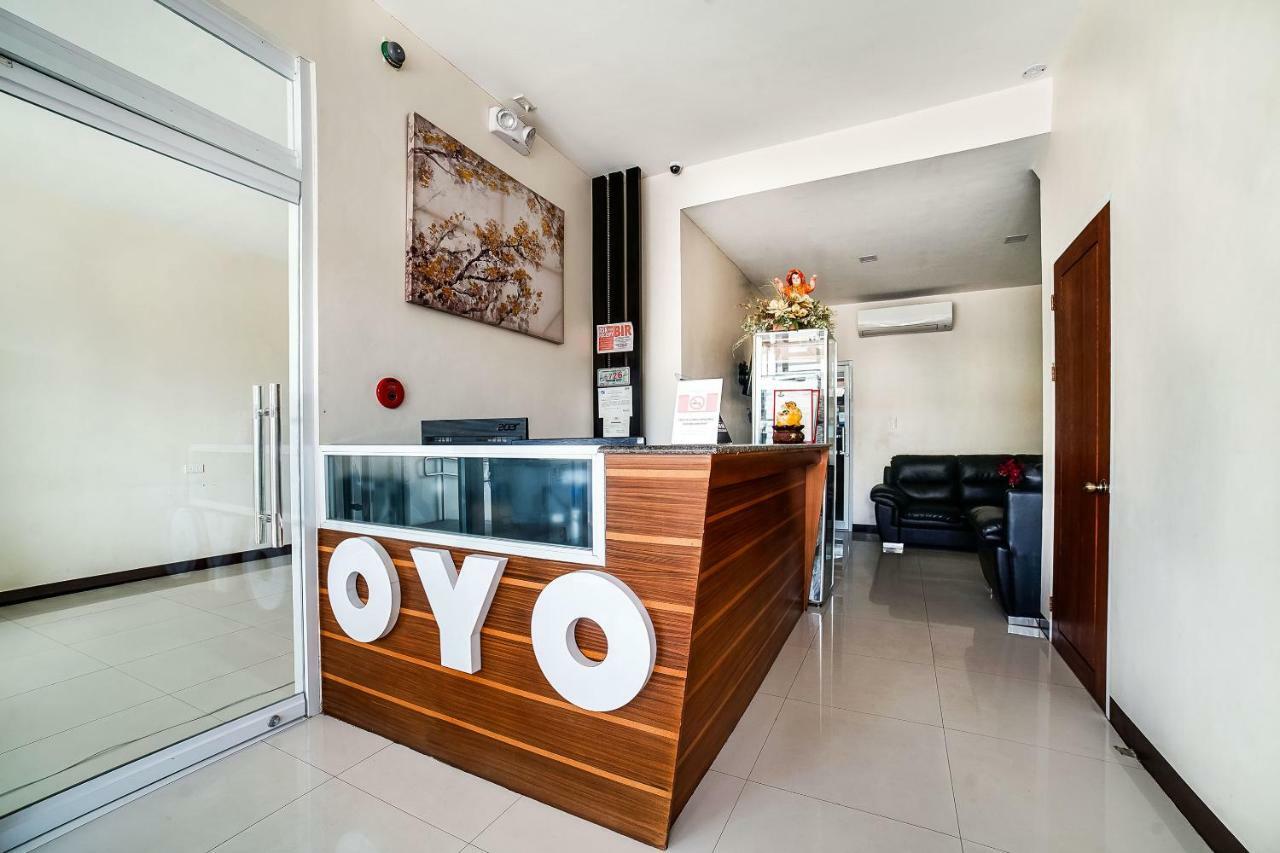 Oyo 256 Sakura Suites Tagum Exterior foto